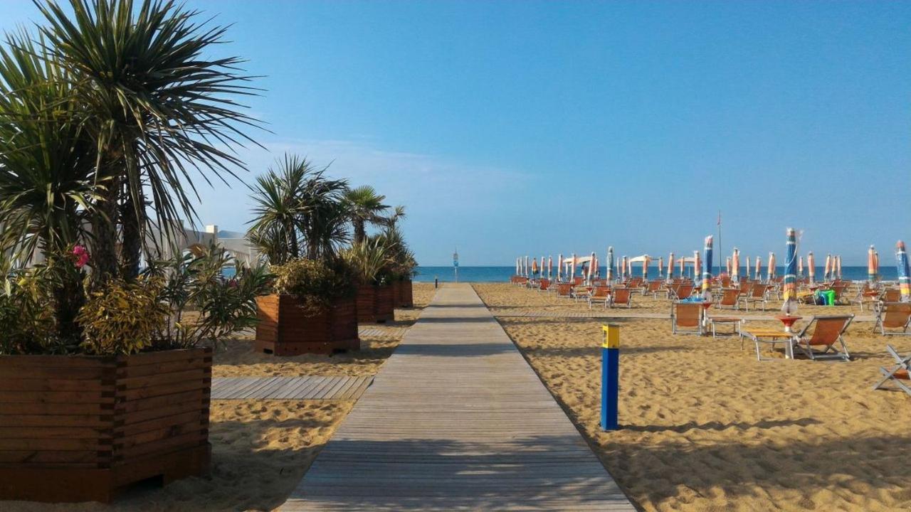 Appartamenti Angela E Pordenone Bibione Luaran gambar